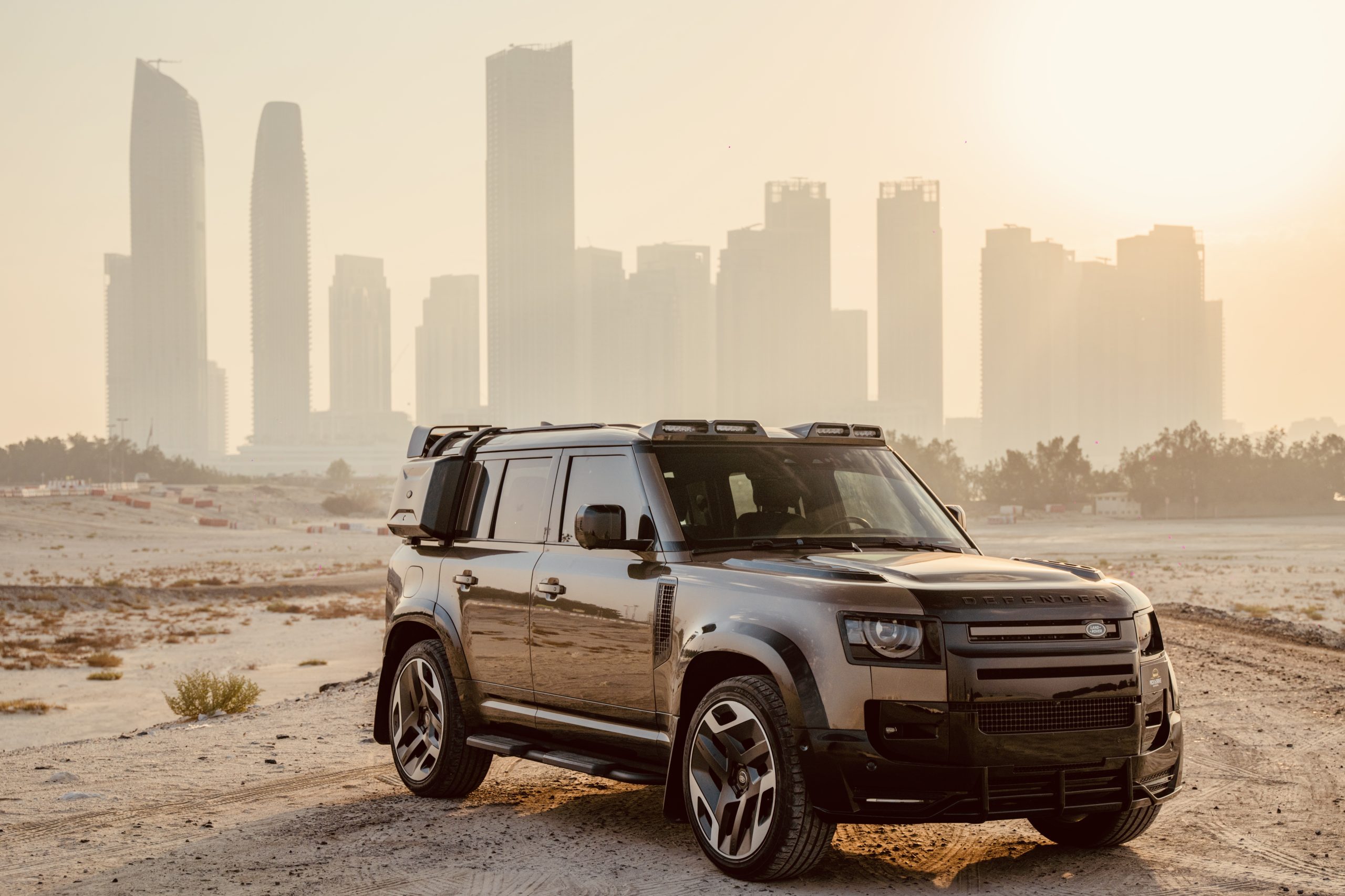 Land Rover defender v6 V8 2023 Kahn edition